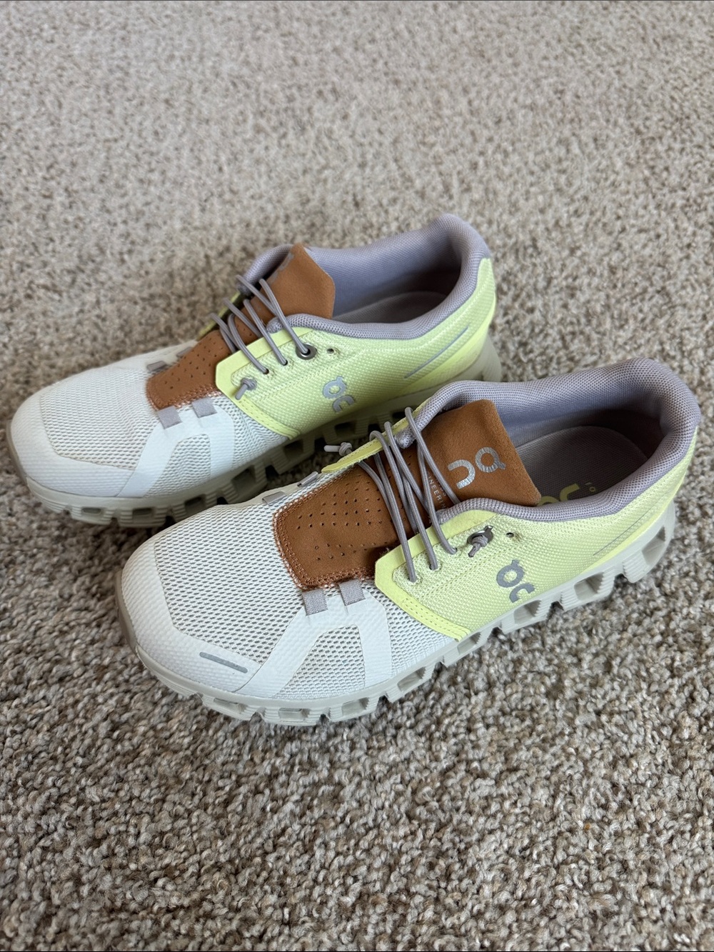 On cloud 5 in size 7